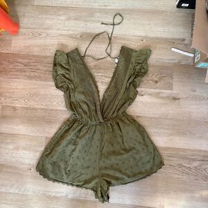 🫶 American Eagle Olive Green Eyelet Romper | Size M